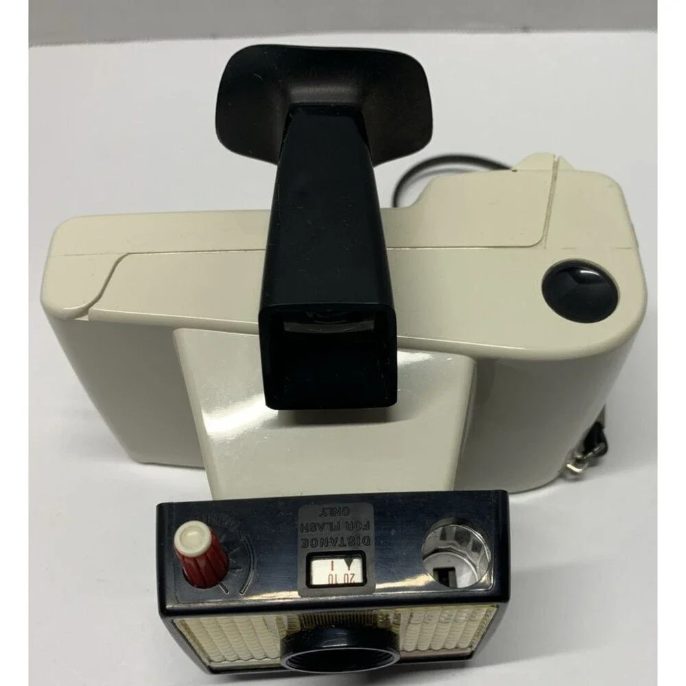 Polaroid Swinger Land Camera Model 20 with Wrist Strap Vintage V27